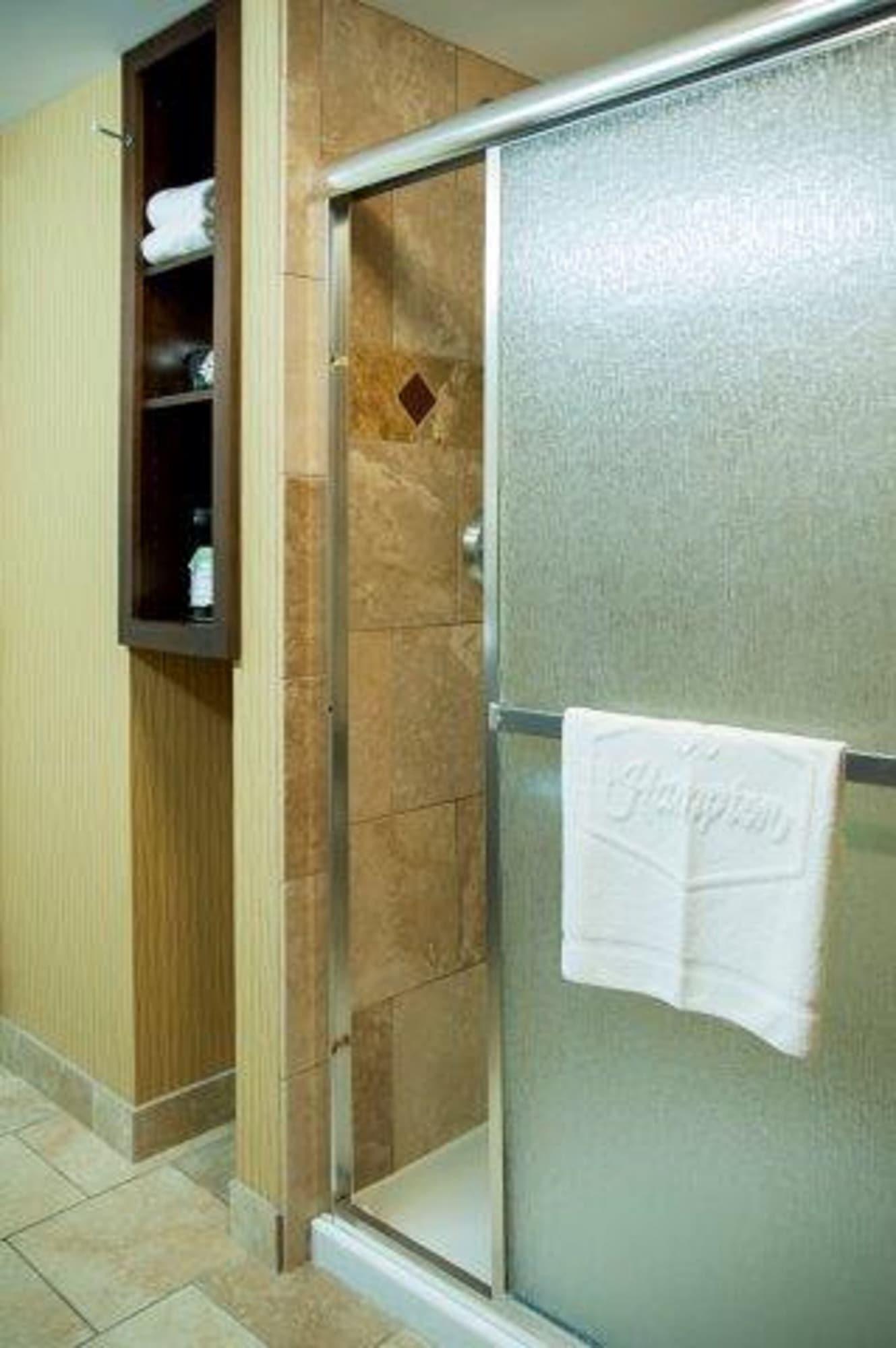 Hampton Inn & Suites Watertown Esterno foto
